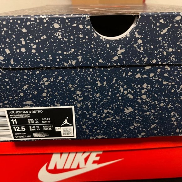 Jordan 4 Retro Midnight Navy - Picture 3 of 4